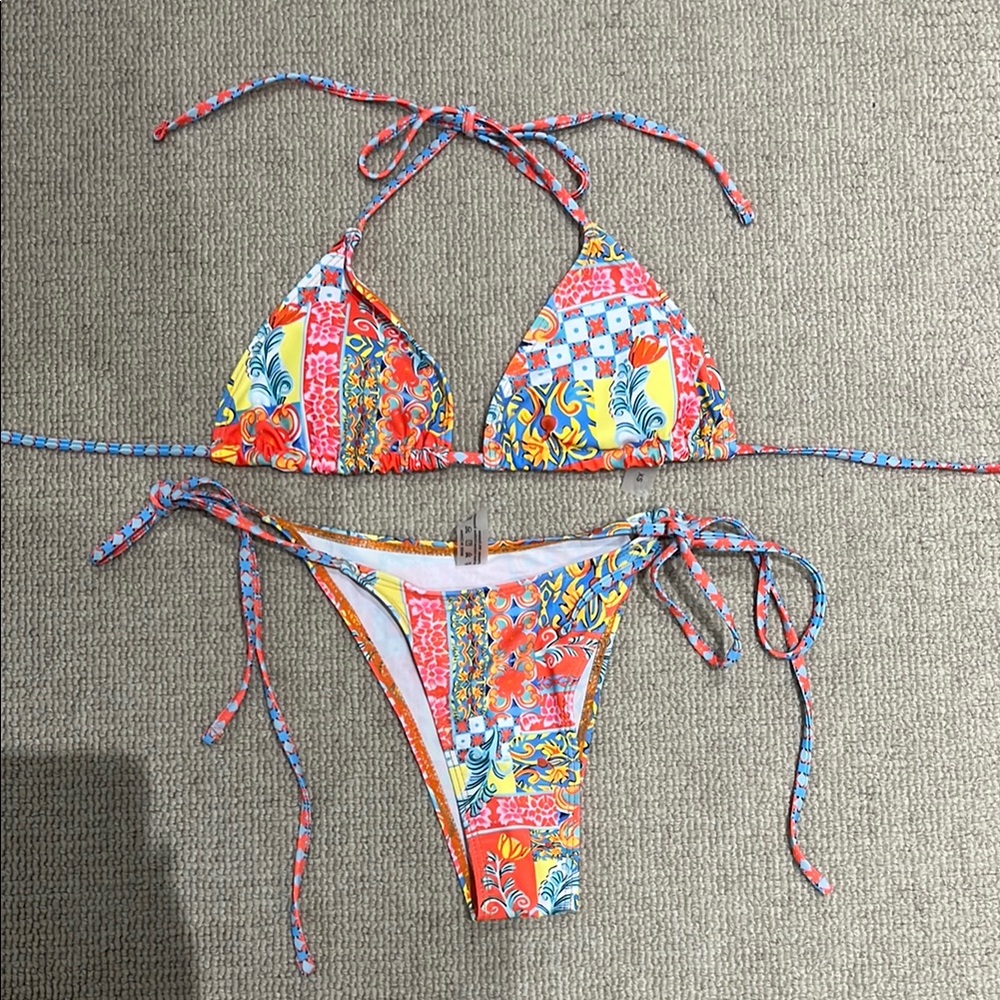 SHEIN Multicolor Patterned Bikini